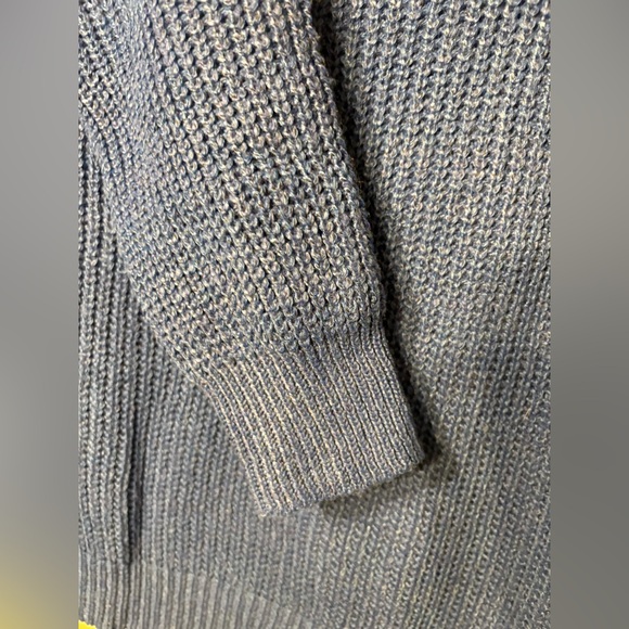 Blue Winter Crochet Sweater size Large. - Picture 6 of 6